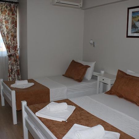 Ilyada Hotel Бозджаада Екстериор снимка