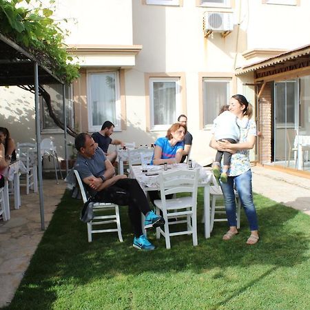 Ilyada Hotel Бозджаада Екстериор снимка