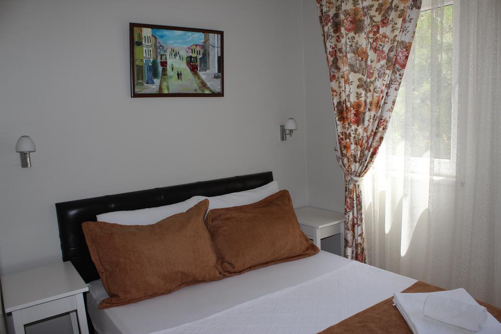 Ilyada Hotel Бозджаада Екстериор снимка